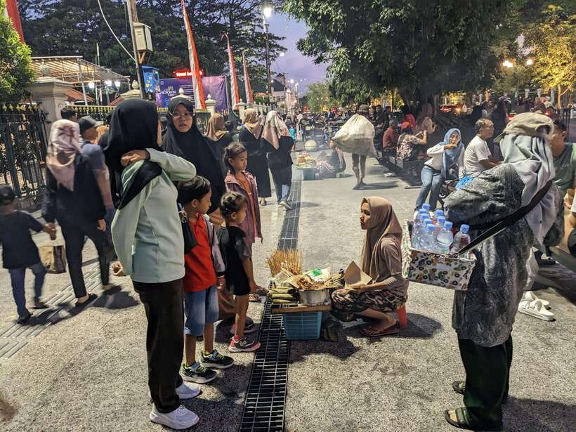 Street Food Tasting by Walking - Key points at a glance