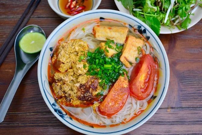 Street Food Tour in Hanoi - What the local guide adds
