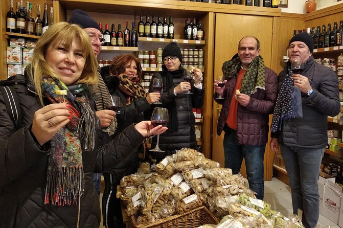 Street Food Tour of Lecce & City Sightseeing with Local Guide - Piazza Sant’Oronzo and the first bites