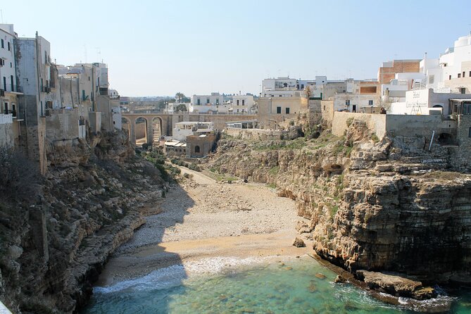 Street food tour of Polignano a Mare - A sea-view drink at Malidea