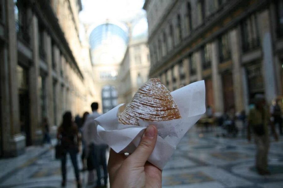Street food tour: the Neapolitan culinary art - Starting near Naples’ Greek Walls
