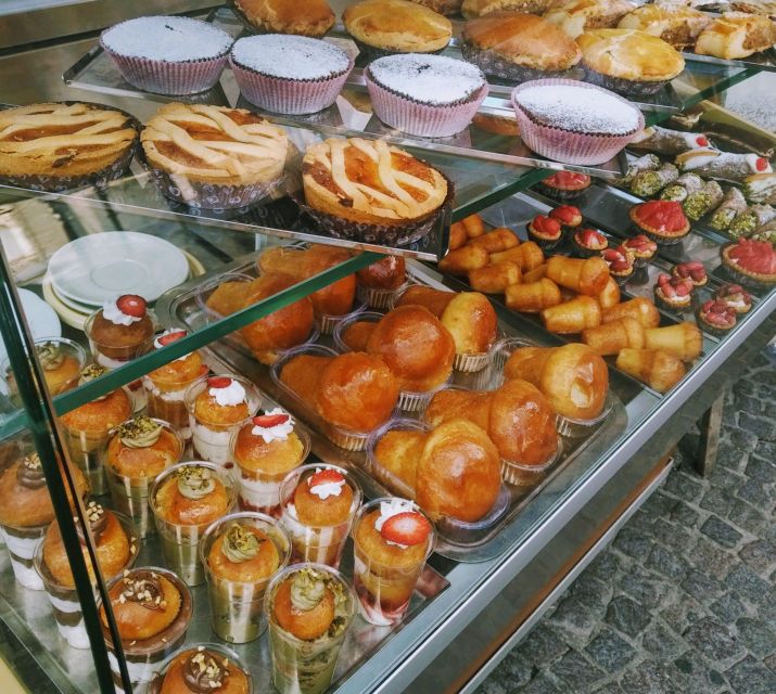 Street food tour: the Neapolitan culinary art - What the $82 price really covers