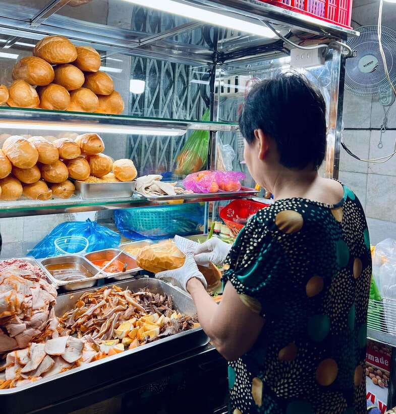 Street Food Walking Tour with a Cooking Instructor - Lua’s cooking background adds useful context