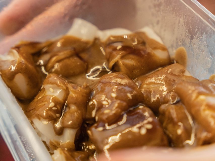 Sydney: Chinatown Street Food & Culture Guided Walking Tour - The guide makes or breaks the afternoon