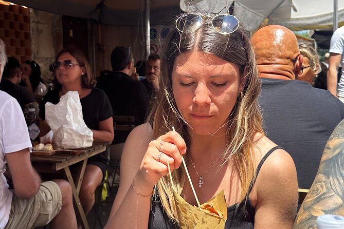 Syracuse Ortigia - Sicilian Street Food Tour by Do Eat Better - Arancini beneath the Temple of Apollo