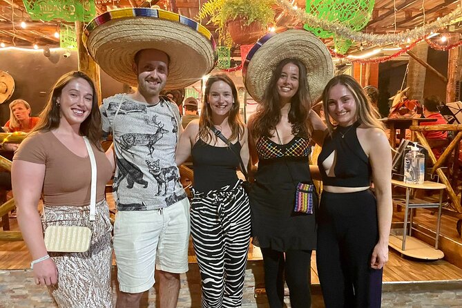 Tacos Y Marquesitas Tour Cancún - First tacos with horchata and Jamaica