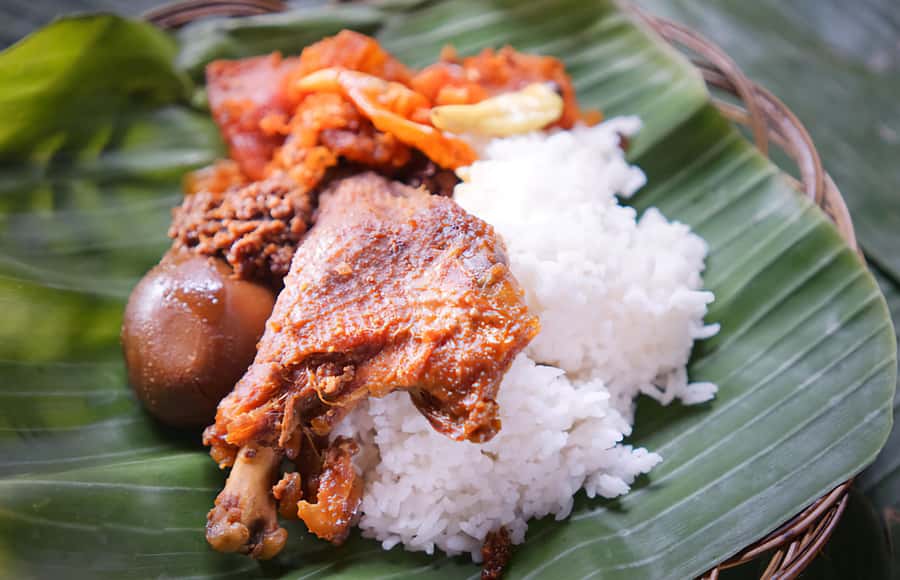 Taman sari water castle, sultan palace & local food tasting - Should You Book the Sultan Palace and Water Castle Walk?