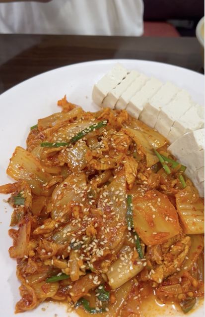 Taste hidden street food in Seoul with a 2.5h food tour - Five or six street-food tastings, not one oversized lunch