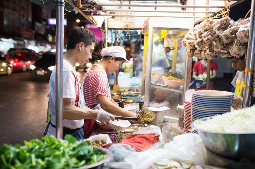 Taste of Bangkok: A 3-Hour Chinatown Food Feast - What the guides add to the experience