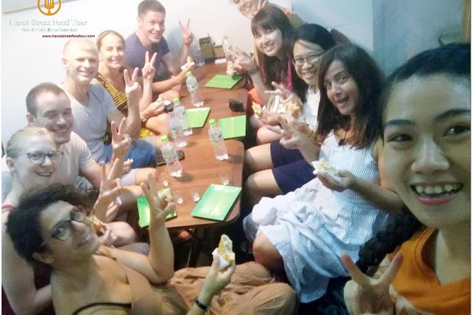 Tasting 8 Different Hanoi Street Foods at Noon Time - Finding the market side of Hanoi