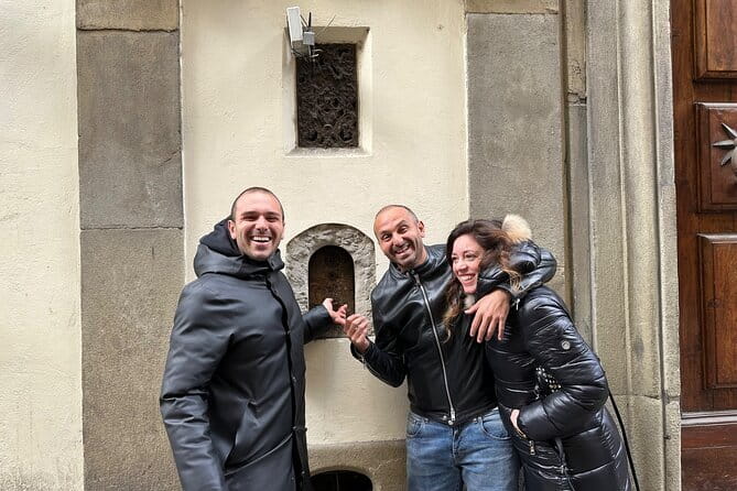 Tasty Florence Street Food with Guided Walking of the City - Walking through Florence’s famous center