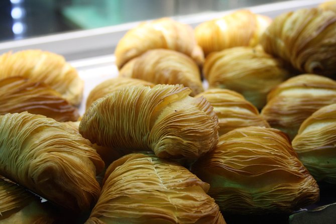 Tasty Naples Street Food Tour of MustEat Gourmet Specialties and MustSee Sites - How much food do you actually get?