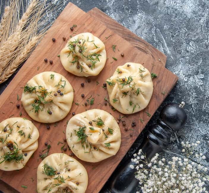 Tbilisi: (All-inclusive Tour) Top 5 Highlights of Dumplings - The first stop, a basement khinkali specialist