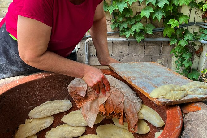 Tbilisi Street Food Tour (All-inclusive) - Starting in an authentic Tbilisi yard
