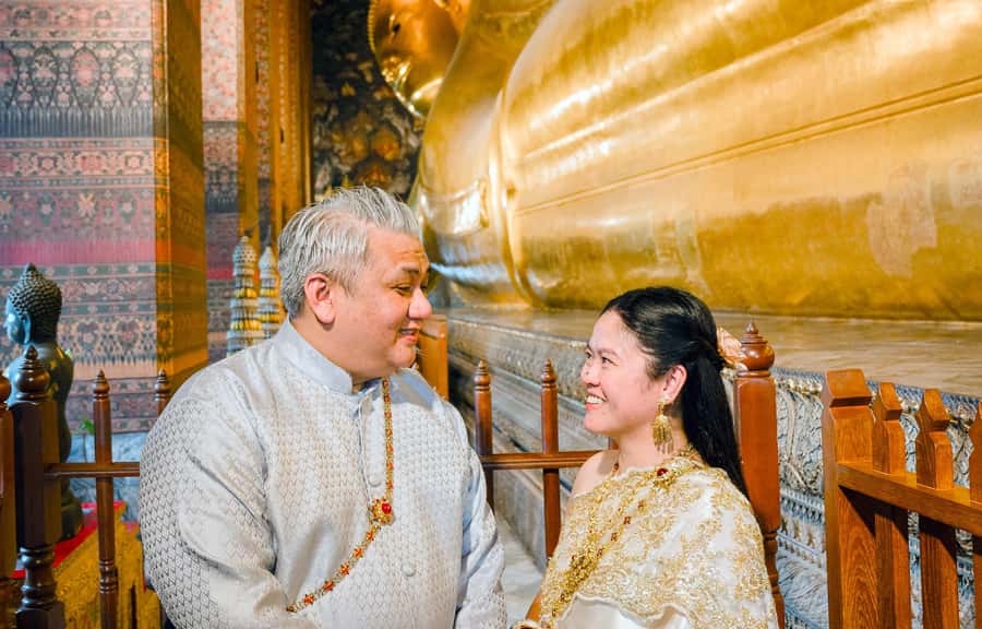 Thai Costume Photographer at Wat Arun/Pho in Bangkok - Timing, communication, and meeting arrangements
