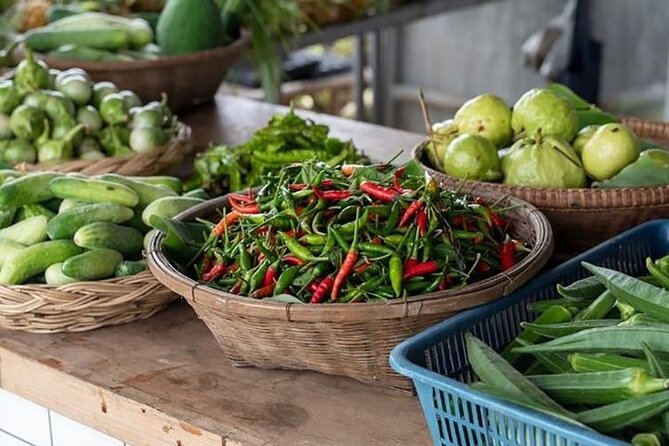 Thai Street Food & Morning Market Walking Tour in Hua Hin - Weather, group size, and other practical details