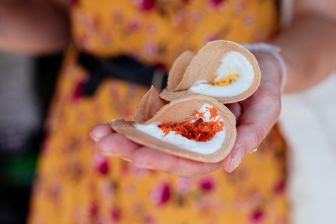 The 10 Tastings of Chiang Mai With Locals: Private Street Food Tour - Chang Phueak Gate and a key Thai specialty