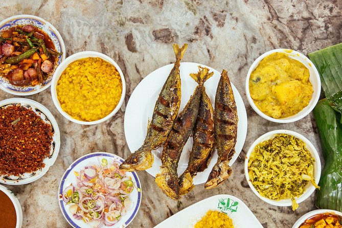 The 10 Tastings of Colombo With Locals: Private Street Food Tour - Three kinds of banana near New Kathiresan Kovil
