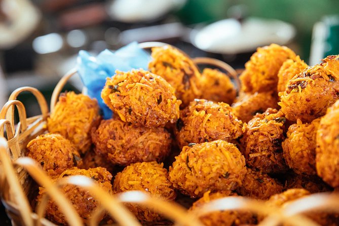 The 10 Tastings of Kandy With Locals: Private Street Food Tour - Key points at a glance