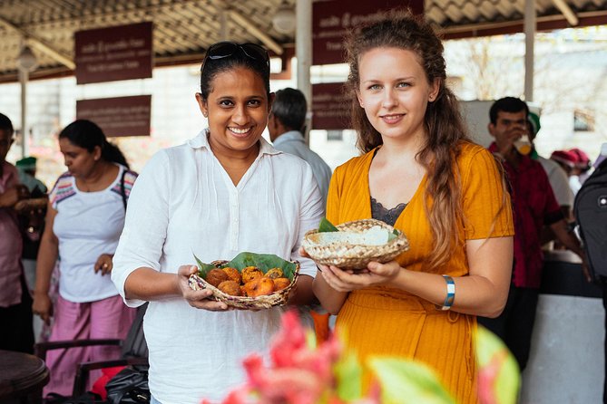 The 10 Tastings of Kandy With Locals: Private Street Food Tour - Why this Kandy food tour works