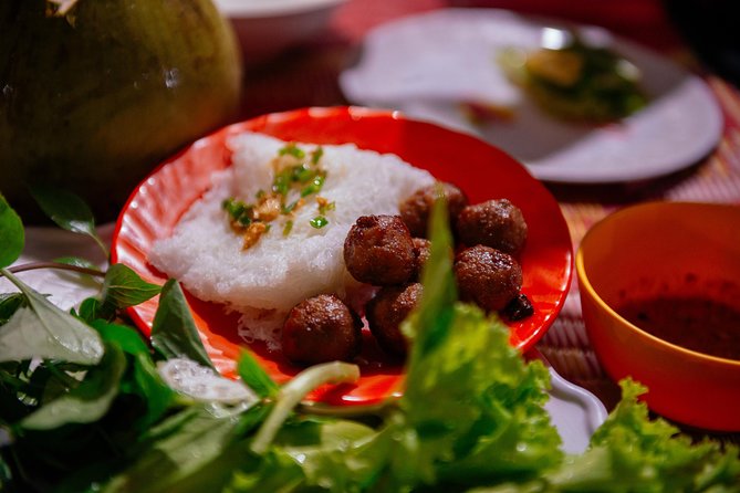 The 10 Tastings of Siem Reap With Locals: Private Street Food Tour - Kandal Village for curry and crispy cake