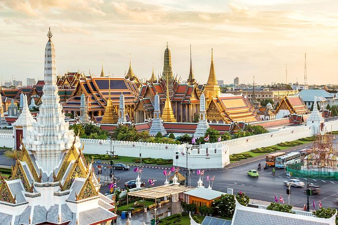 The Grand Palace, Wat Phra Kaew, Wat Pho Tour with Massage option - Why these three sights work well together