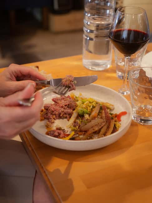 The Ultimate Bordeaux Food Tour: Full Meal & Fine Wines - Practical details that matter