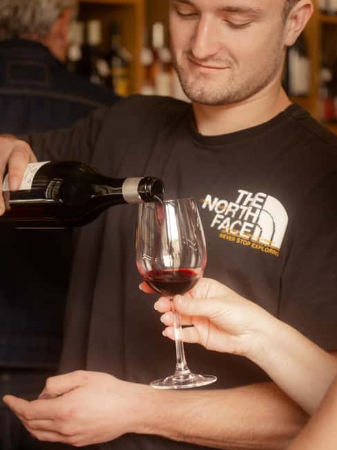 The Ultimate Bordeaux Food Tour: Full Meal & Fine Wines - Who should book this Bordeaux food walk?