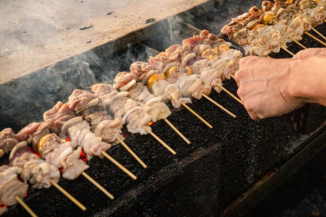 Tokyo Local Food Tour: Noodles, Skewers, Dumplings, Sweets - Udon in a local noodle shop