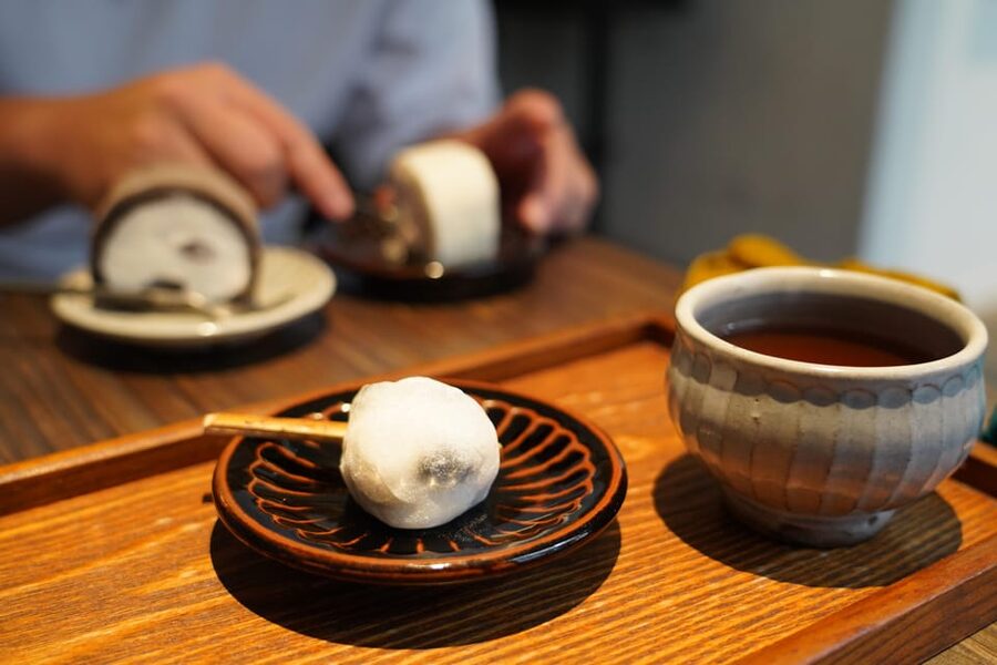 Tokyo: Local Foodie Adventure near Roppongi - Who will enjoy this most