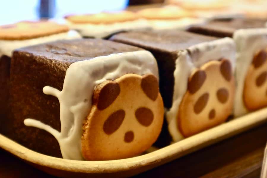 Tokyo: Secret Food Walking Tour - Starting with sushi near Ueno Station