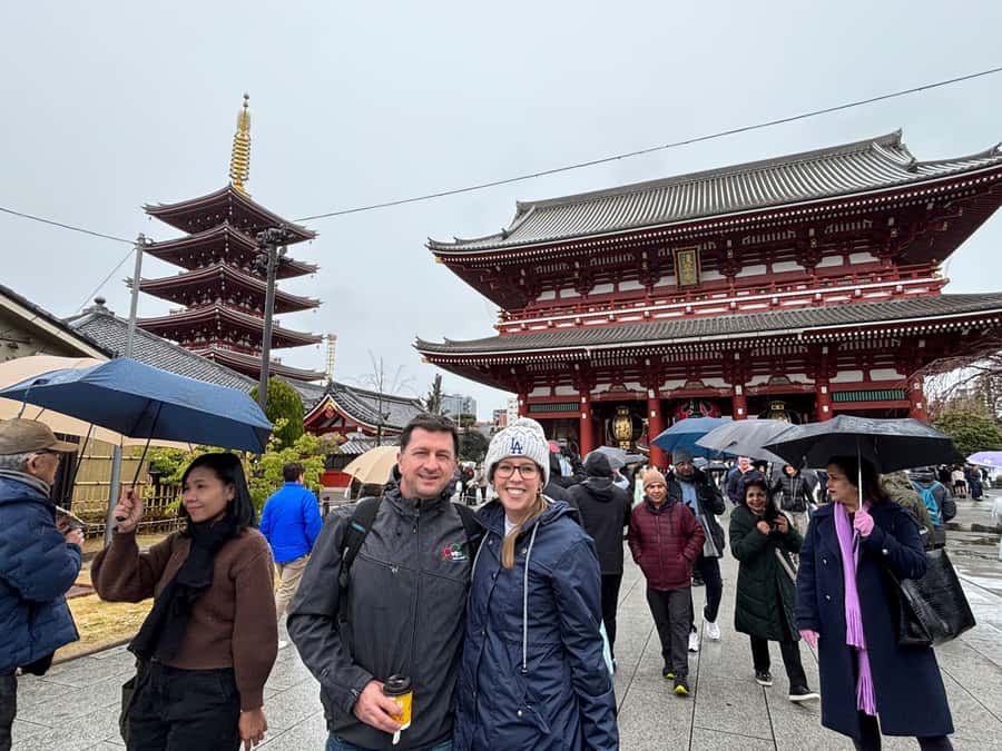Tokyo: Sensoji Temple & Street Food: Private Tour with guide - The guides and the tone of the walk