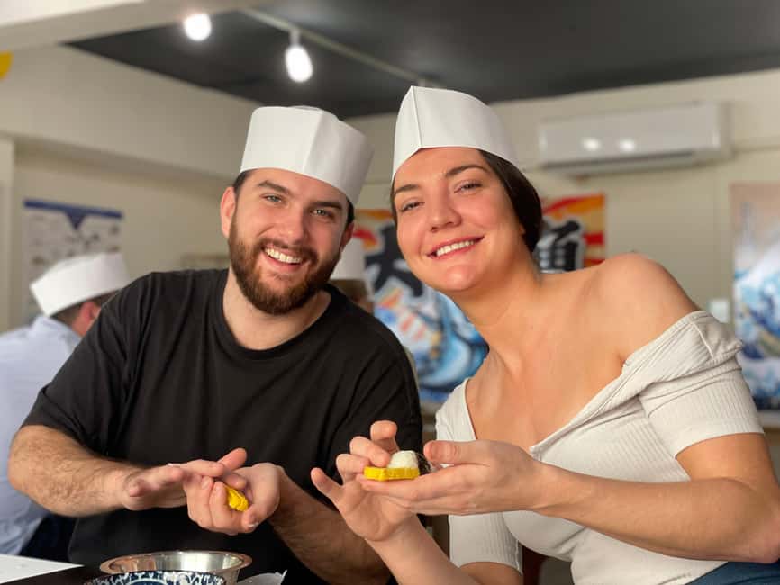 Tokyo: Sushi Making with Pro Chef & Tsukiji Fish Market Tour - The small group makes a difference