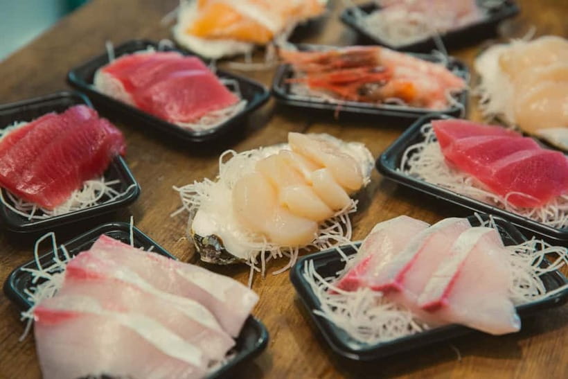 Tokyo: Tsukiji Fish Market Culture Tour with Sashimi Tasting - Walking the Outer Market for 90 minutes