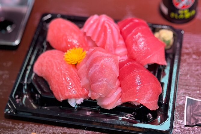 Tokyo: Tsukiji Fish Market Food and Walking tour - Meeting at Tsukiji Hongwanji Temple