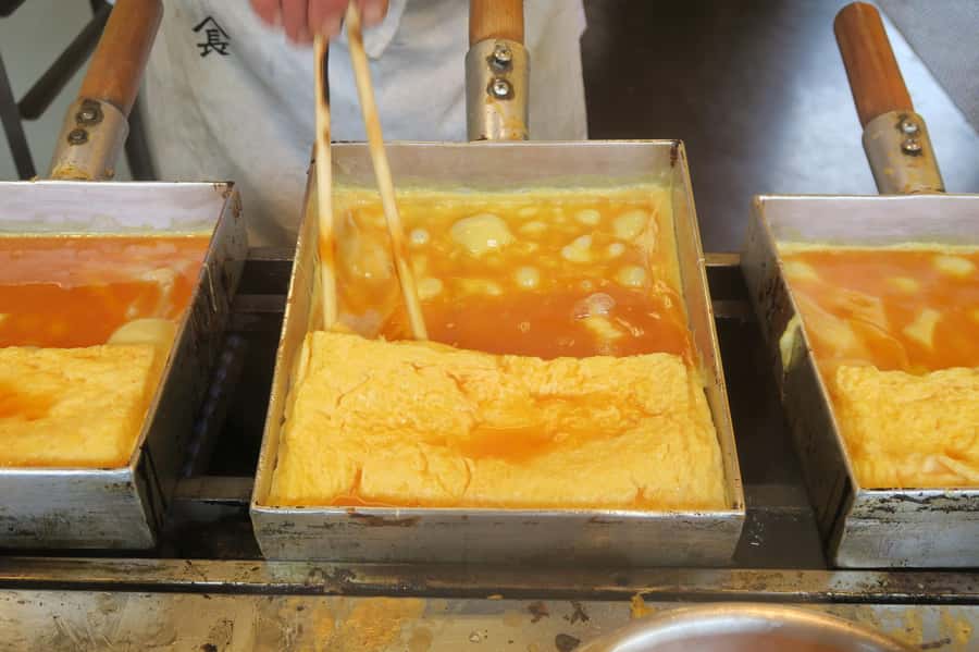 Tokyo : Tsukiji Fish Market Food Walking & Shrine Visit Tour - Why this Tsukiji walk works well