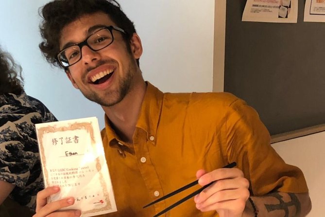 Tokyo Tsukiji Fish Market Tour and Sushi Making Lesson - Should you book the Tsukiji and sushi class?