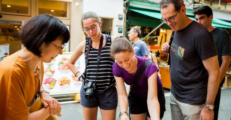 Tokyo: Tsukiji Fish Market Visit and Asakusa Food Tour - Key points at a glance