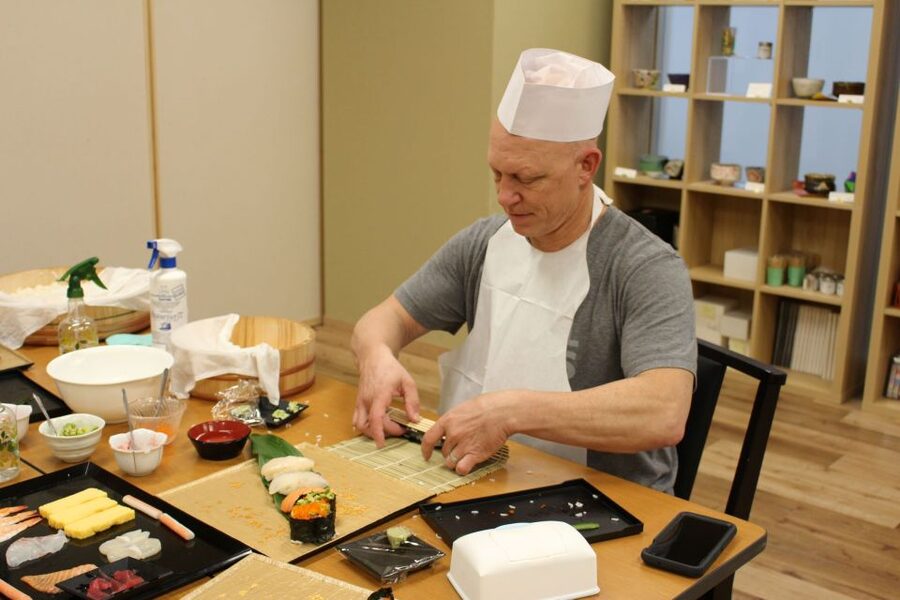 Tokyo: Tsukiji Market Guided Tour & Sushi-Making Experience - The Important Question: How Good Is the Sushi?