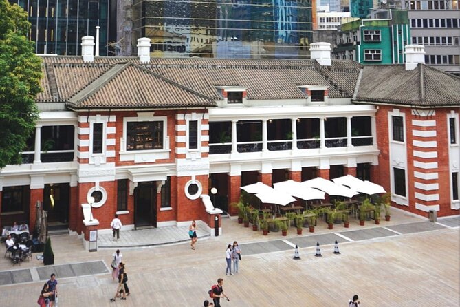 Top-Rated Hong Kong Tour: Peak Tram, Dim Sum & Cultural Sights - Old Town Central, from antiques to the escalator