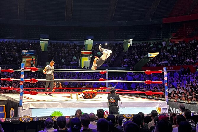 Tour Lucha Libre ,Tacos, Tequila and Mezcal in Mexico City - Three hours of masks, stunts, and noise