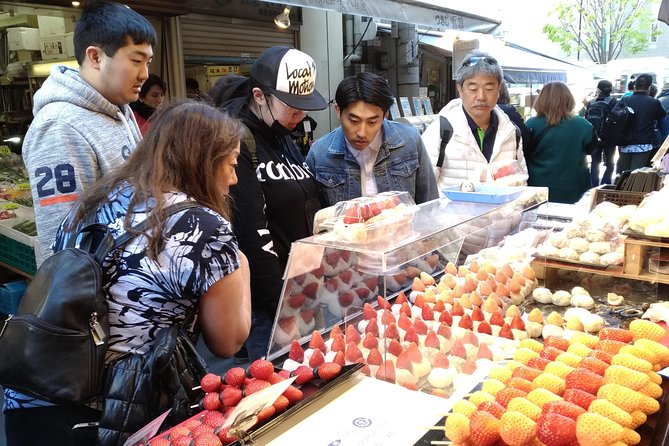Toyosu Market Morning Tuna Auction and Tsukiji Food Tour with Licensed Guide - The private format and guide quality