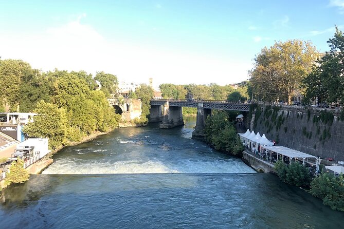 Trastevere Like a Local Food Tour with 7+ Food Tastings & Wines - Wine, Prosecco, and the limits of the drink program