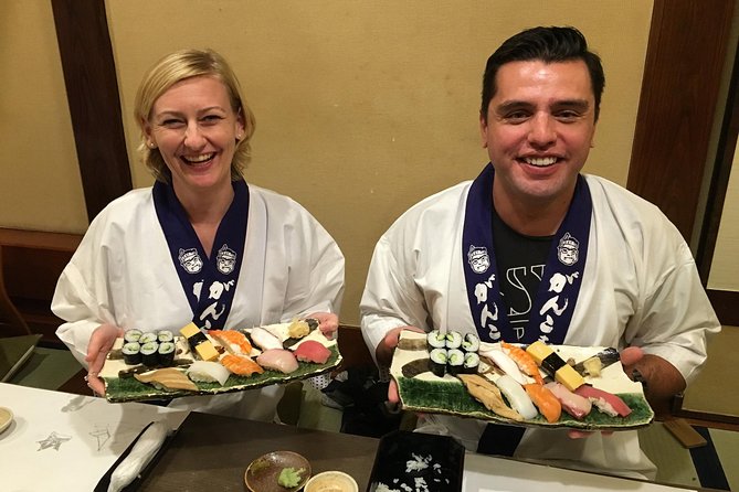 Tsukiji Fish Market Guided Tour and Sushi Making with Pro Chef - Eating your own sushi for lunch