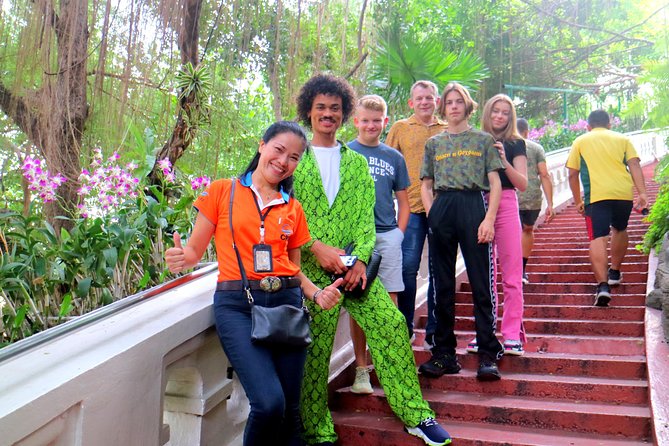 Tuk Tuk Bangkok Private Tour: WW2 Pad Thai, 360-Viewpoint, Chinatown (Pickup) - What the private tuk tuk setup adds