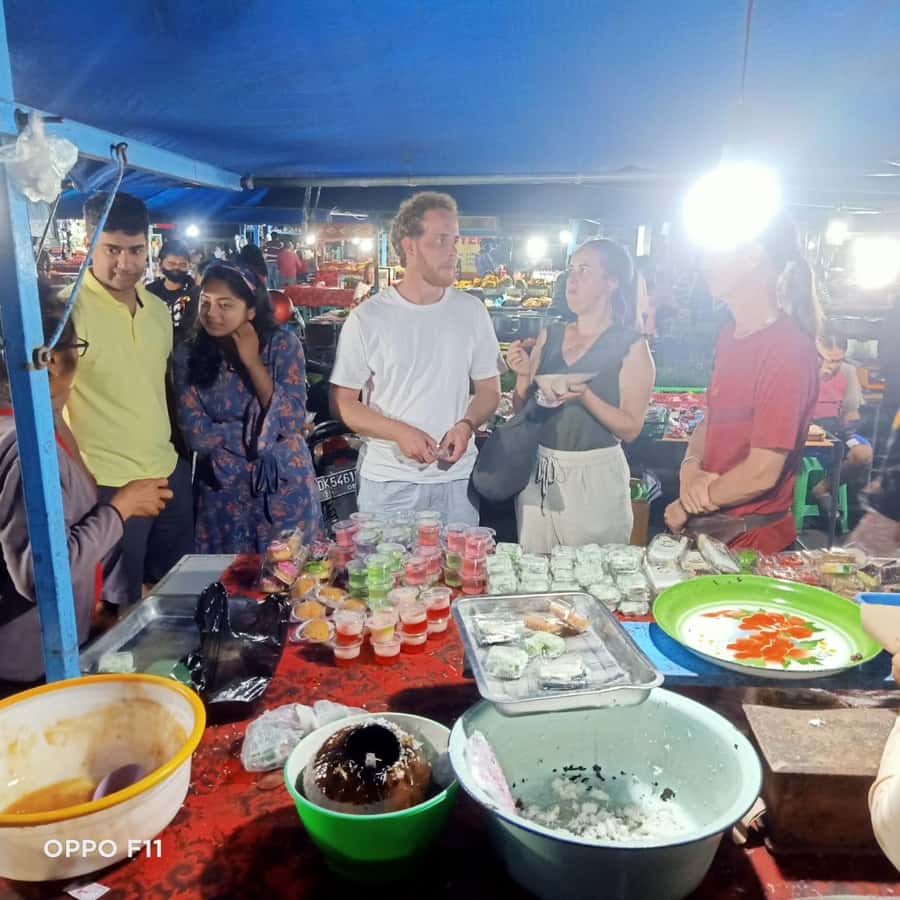 Ubud Traditional Night Market Food Tour-All Inclusive - What you may eat: from satay to gado-gado