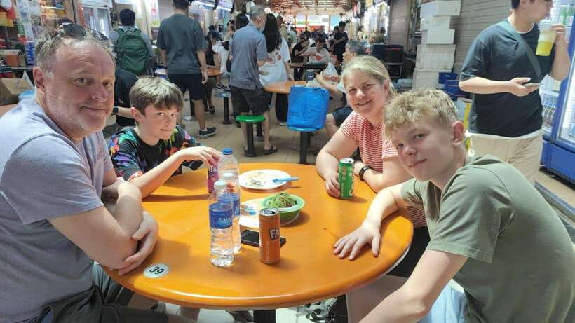UNESCO Hawker Culture: Chinatown Food Tasting Tour - What the guide adds to the food