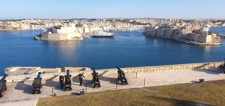 Valletta: Food Walking Tour with Tastings - Start beneath the Triton Fountain