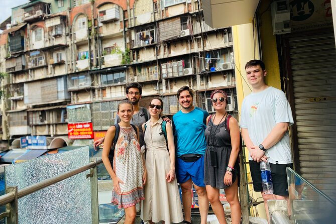 Vegan Street Food & Stories of Hanoi - Duờng Tau and the city behind the food