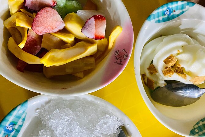 Vegan Street Food & Stories of Hanoi - Ta Hien Street and the liveliest section